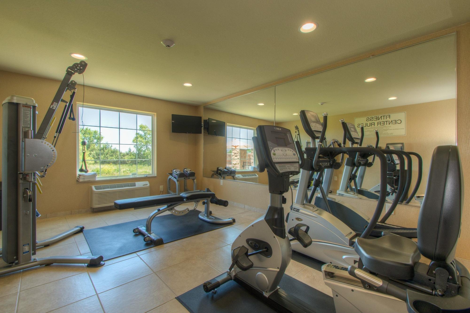 Gimnasio Cobblestone Inn & Suites - Holyoke