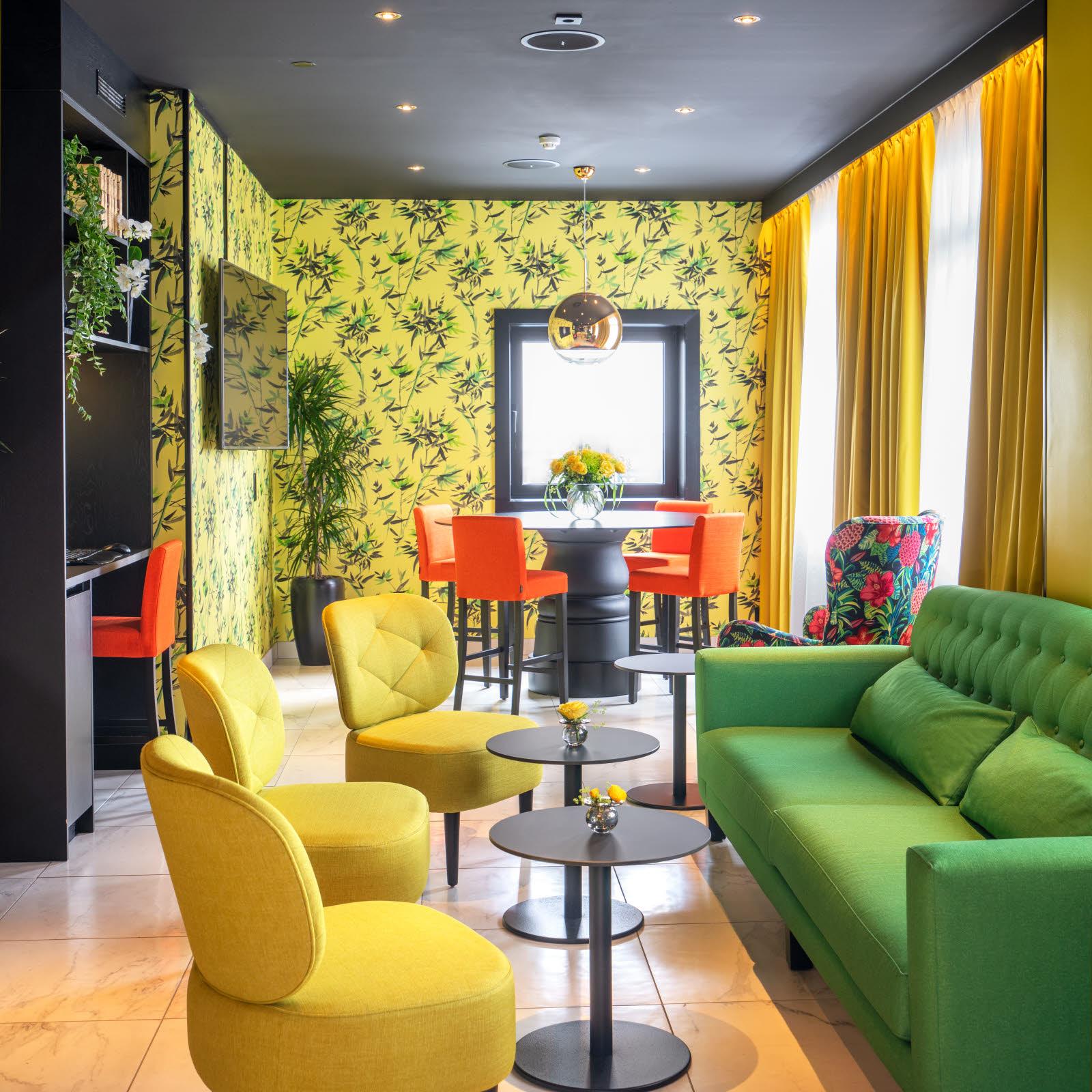 Vista Lobby Thon Hotel Moldefjord