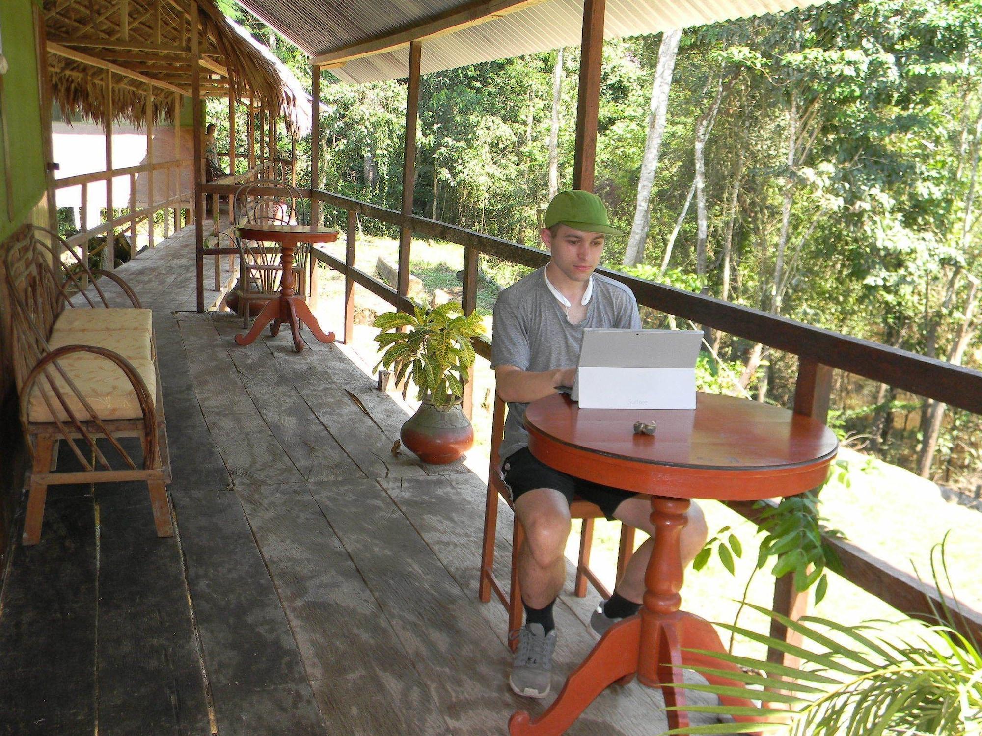 Vista Lobby Jacamar Lodge Expeditions