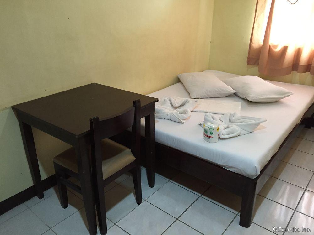 Varios Iloilo Budget Inn - Jaro
