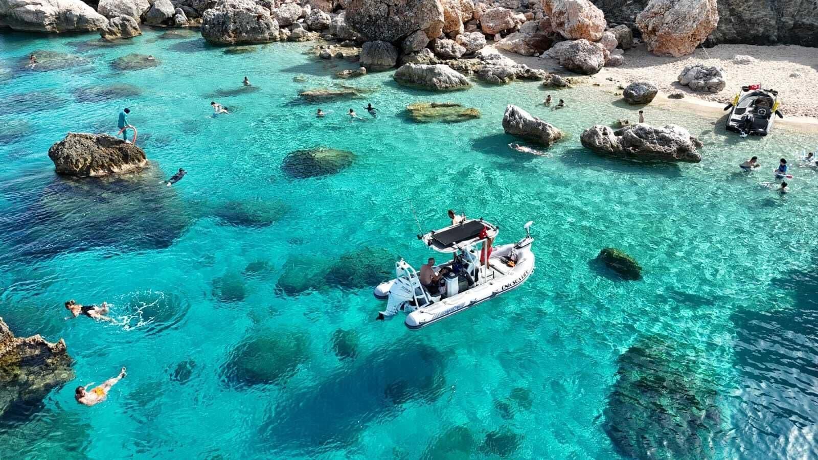 Vista Exterior Ceneviz Hotel