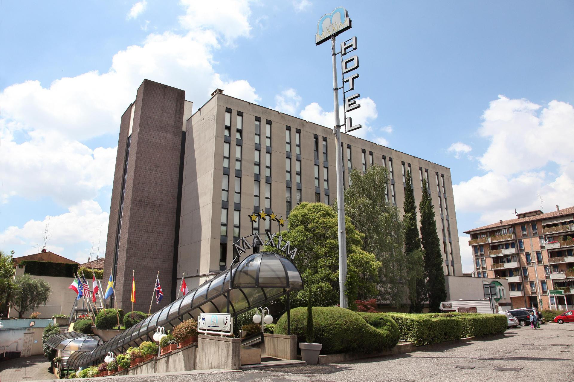 Vista Exterior Hotel Maxim