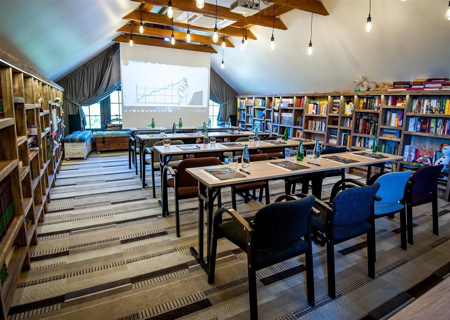 Sala de Reuniones Akademia Kuraszków