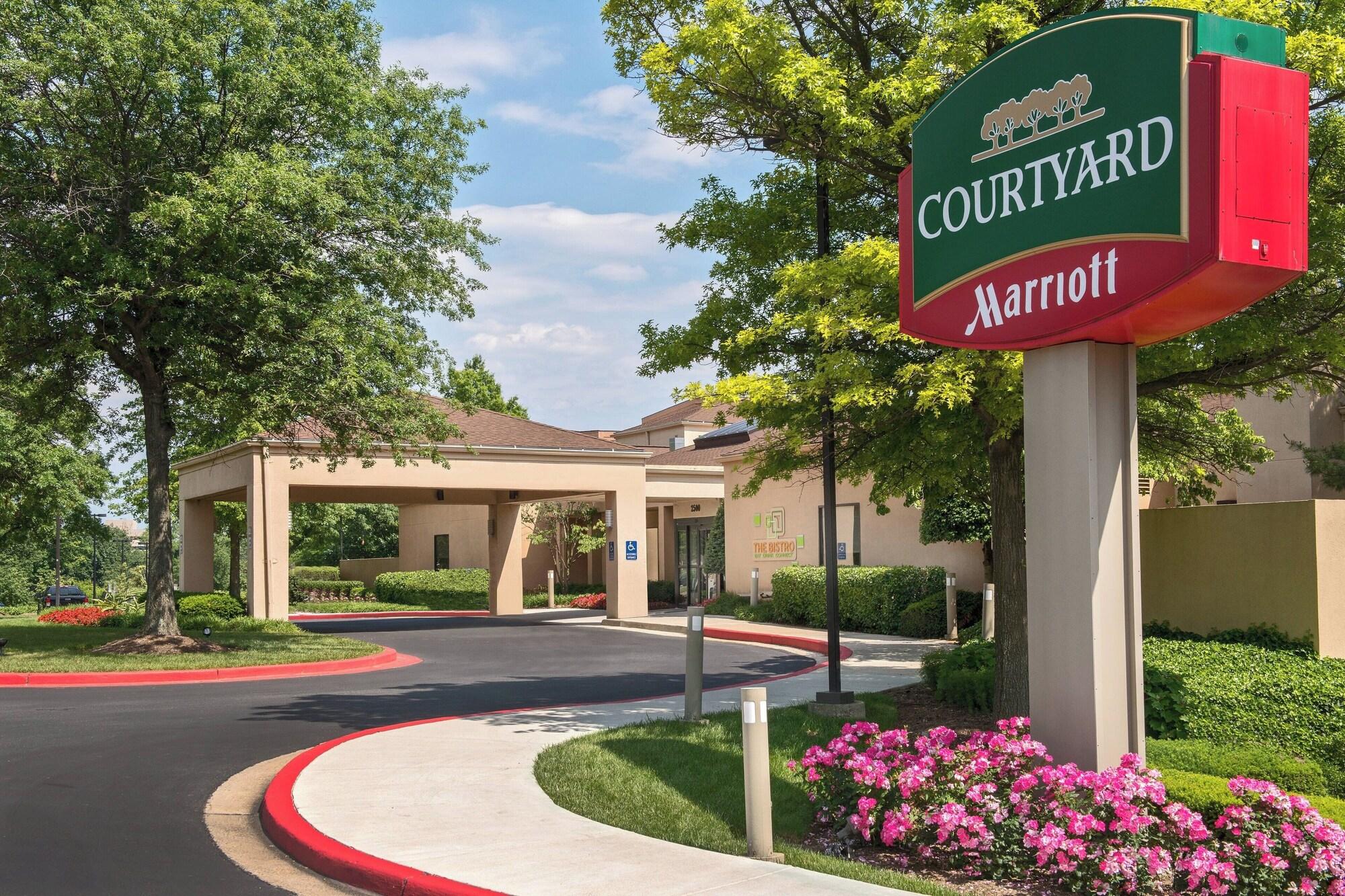 Vista Exterior Courtyard by Marriott Rockville