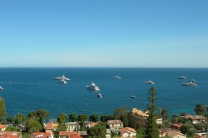 Arriendo temporal - Sea view garden apartment with pool option. Near beach between Nice and Monaco