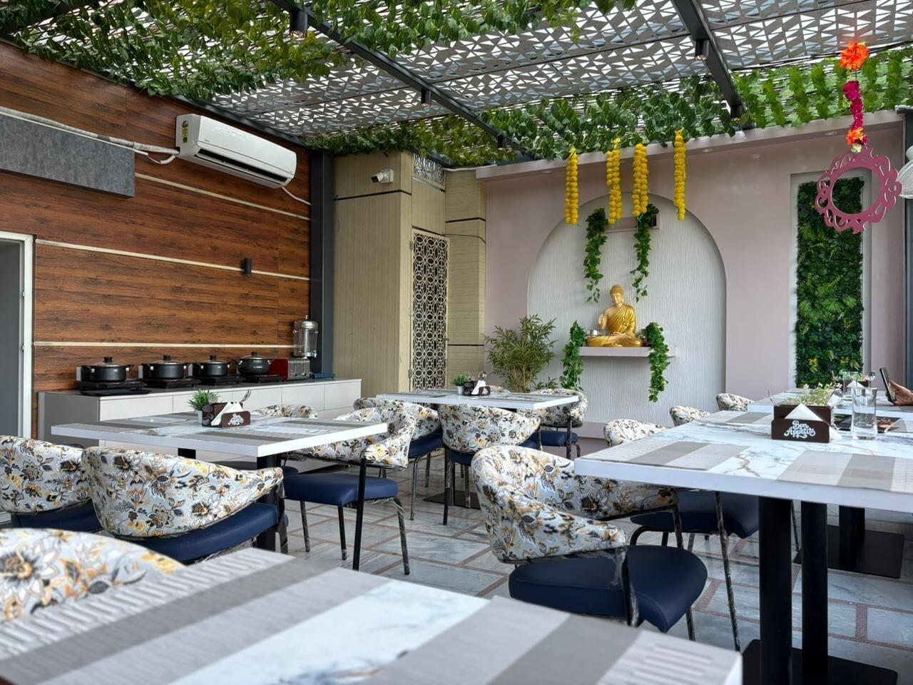 Restaurant Hotel Mahadev Rishikesh