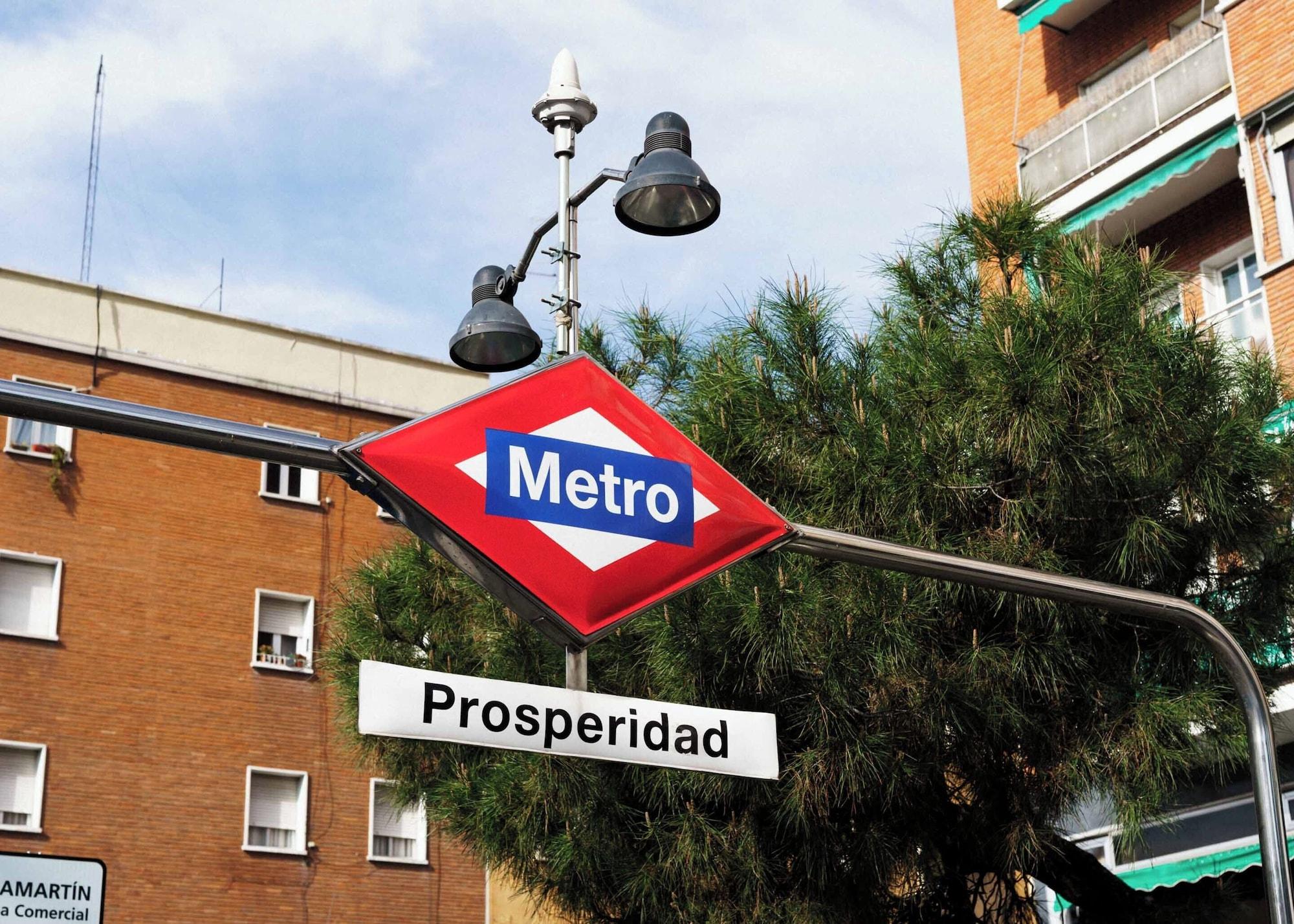 Vista Exterior Limehome Madrid Calle de Matilde Diez