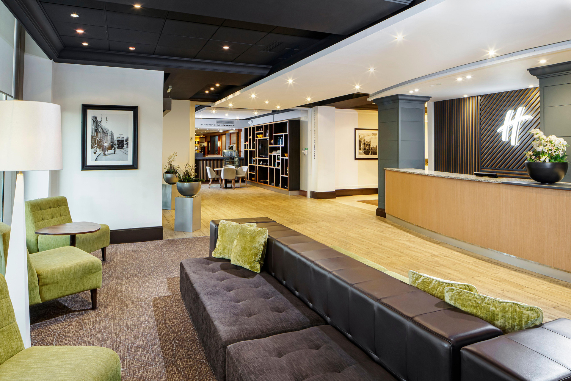 Vista Exterior Holiday Inn Peterborough West by IHG