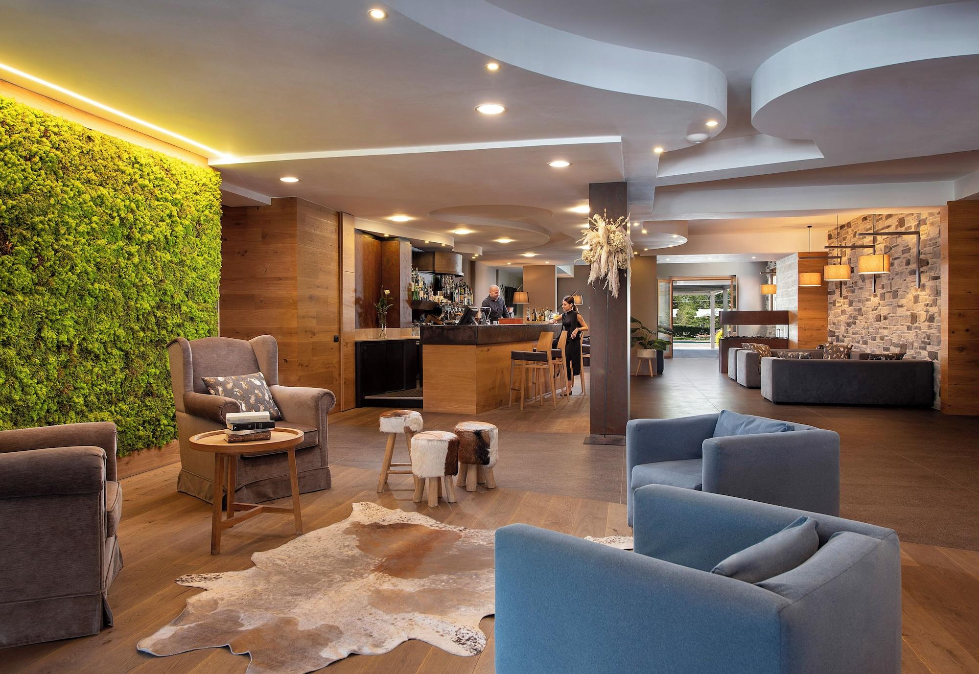 Vista Lobby Sport Village Hotel & Spa