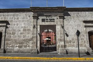 Alojamiento - Hotel San Agustin Posada del Monasterio