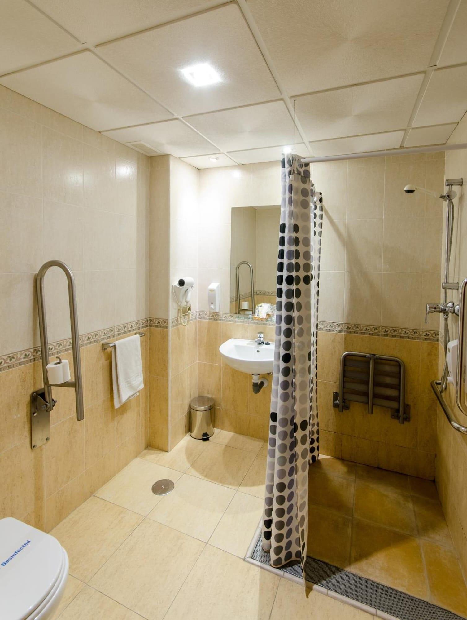 Equipamiento de Habitación Hostal Las Abadias