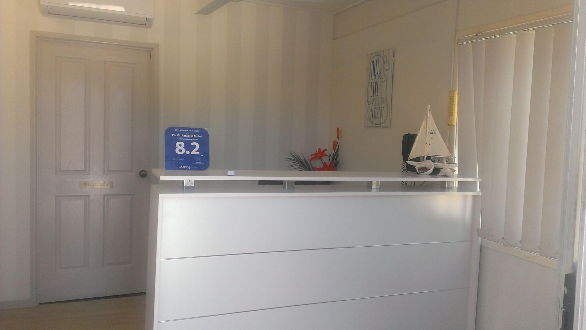 Vista Lobby Pacific Paradise Motel