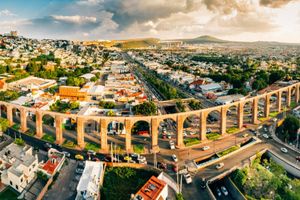 Actividad - Tour por la Ciudad en Vehiculo Antiguo (Diligencia)