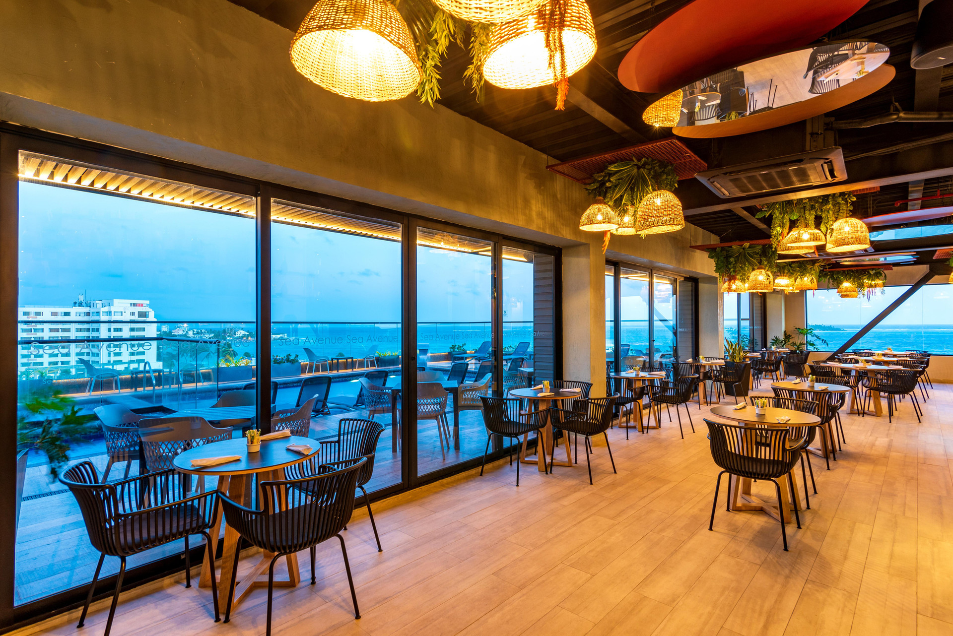 Restaurant Sea Avenue Hotel