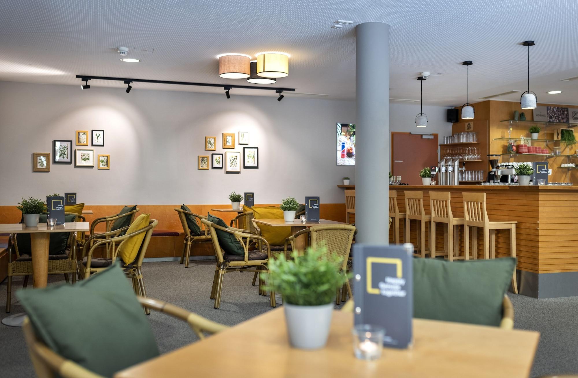 Vista Lobby JUFA Hotel Bruck
