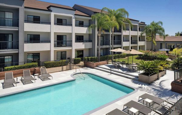 Courtyard by Marriott Fresno