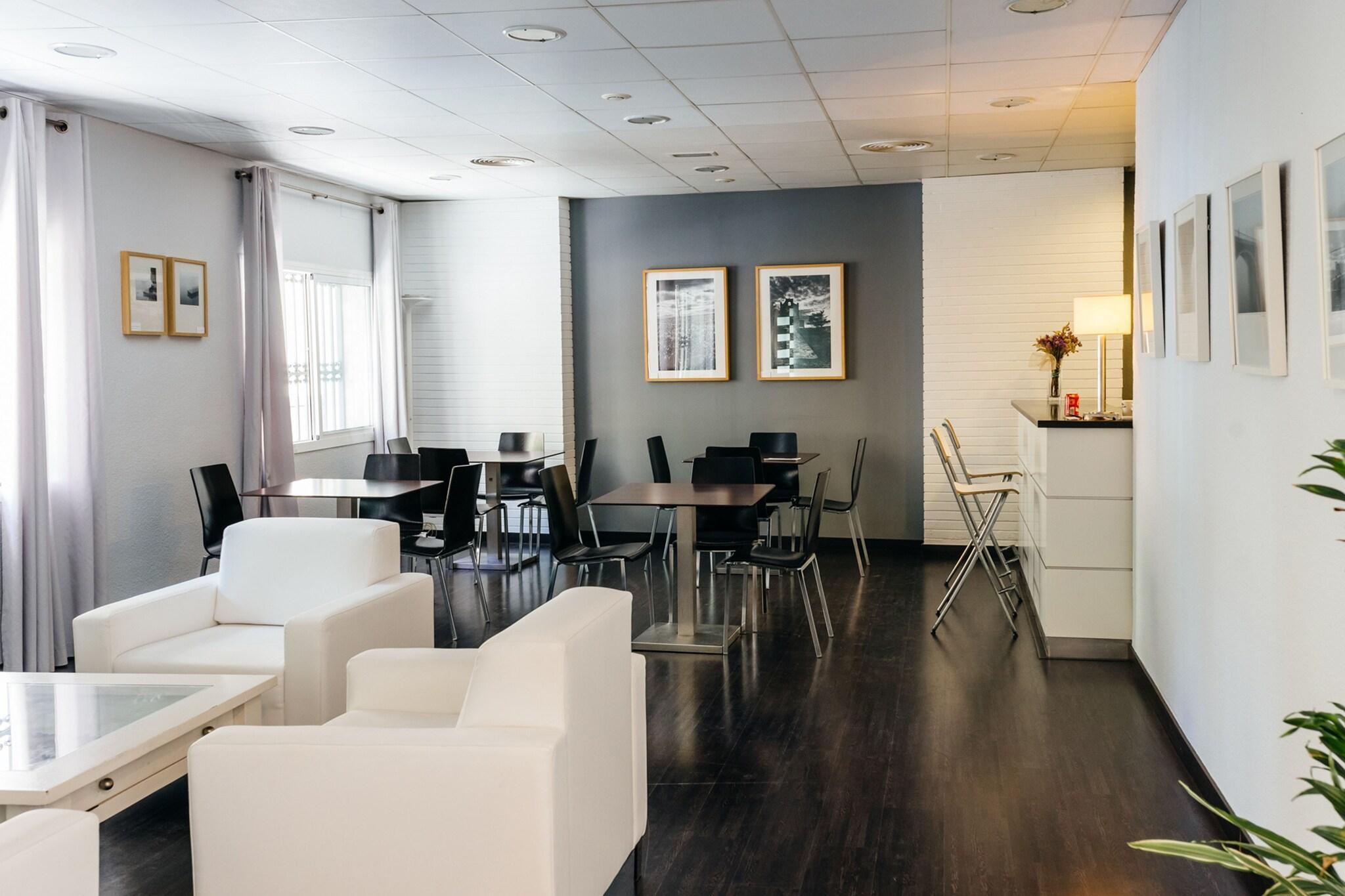 Bar/Salón Hotel Madrid Sevilla