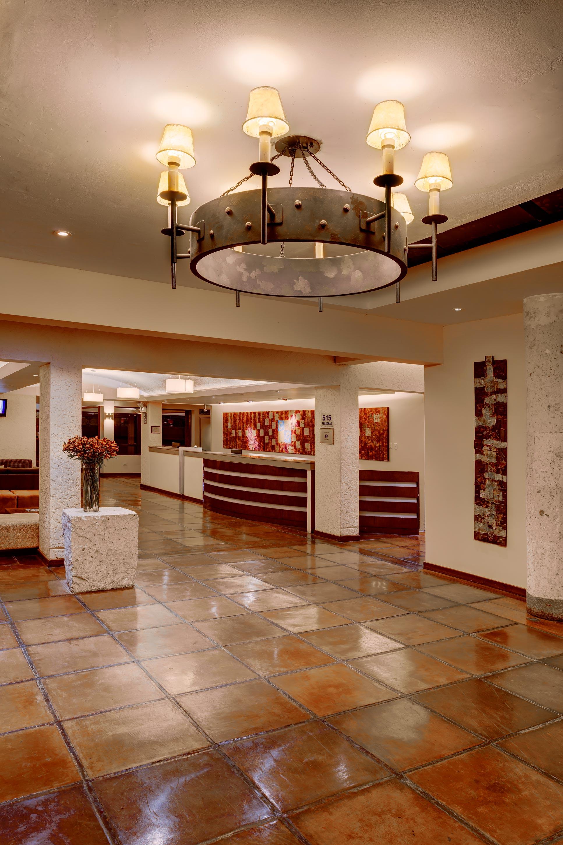Vista Lobby BTH Hotel Arequipa Lake