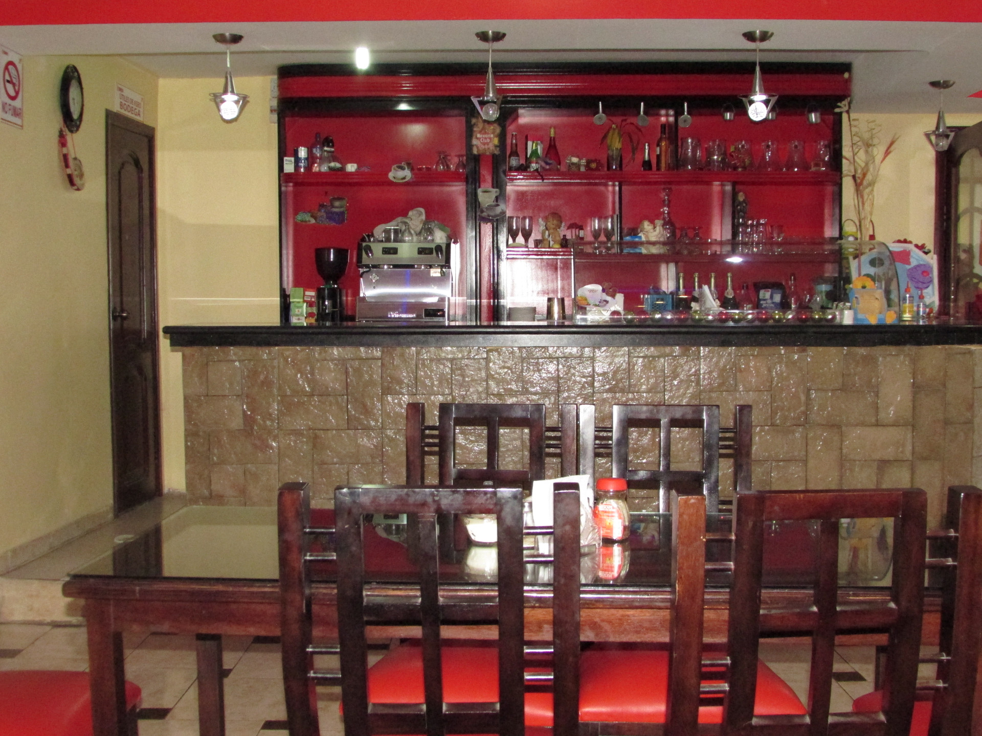 Bar/Salón Hotel Navarra