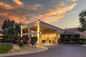 Alojamiento - Best Western Plus Dixon Davis