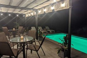 Alquiler Vacacional - Cozy Villa with private pool, 5 min walk to a secluded beach, family friendly