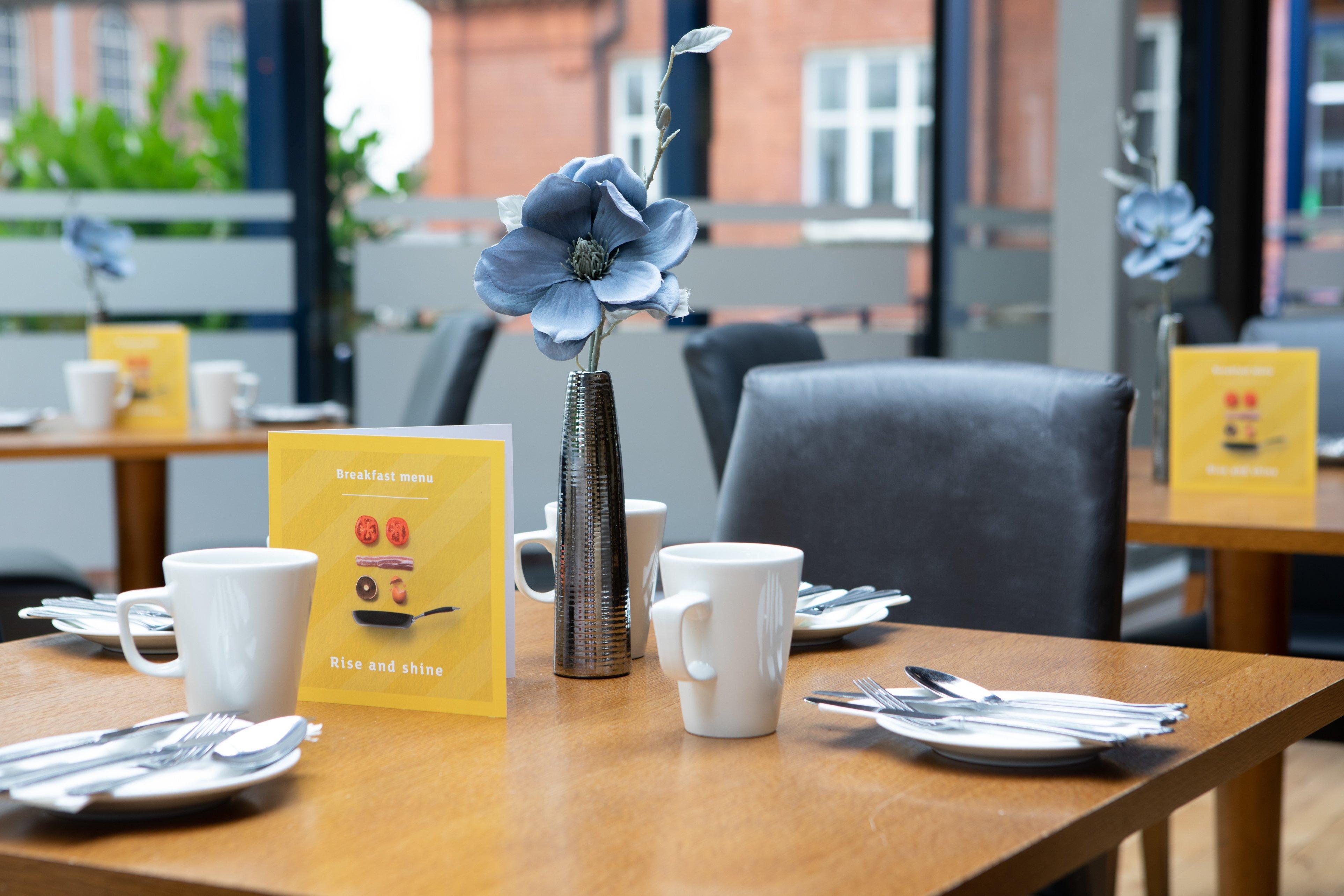 Restaurant Holiday Inn Bolton Centre by IHG
