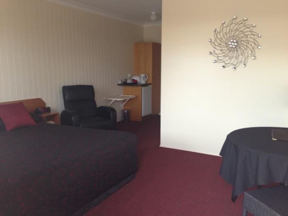 Varios Raintree Motel Biloela