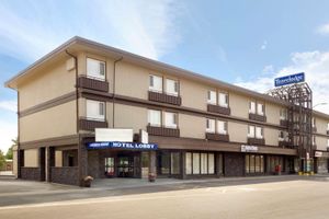 Alojamiento - Travelodge by Wyndham Lethbridge