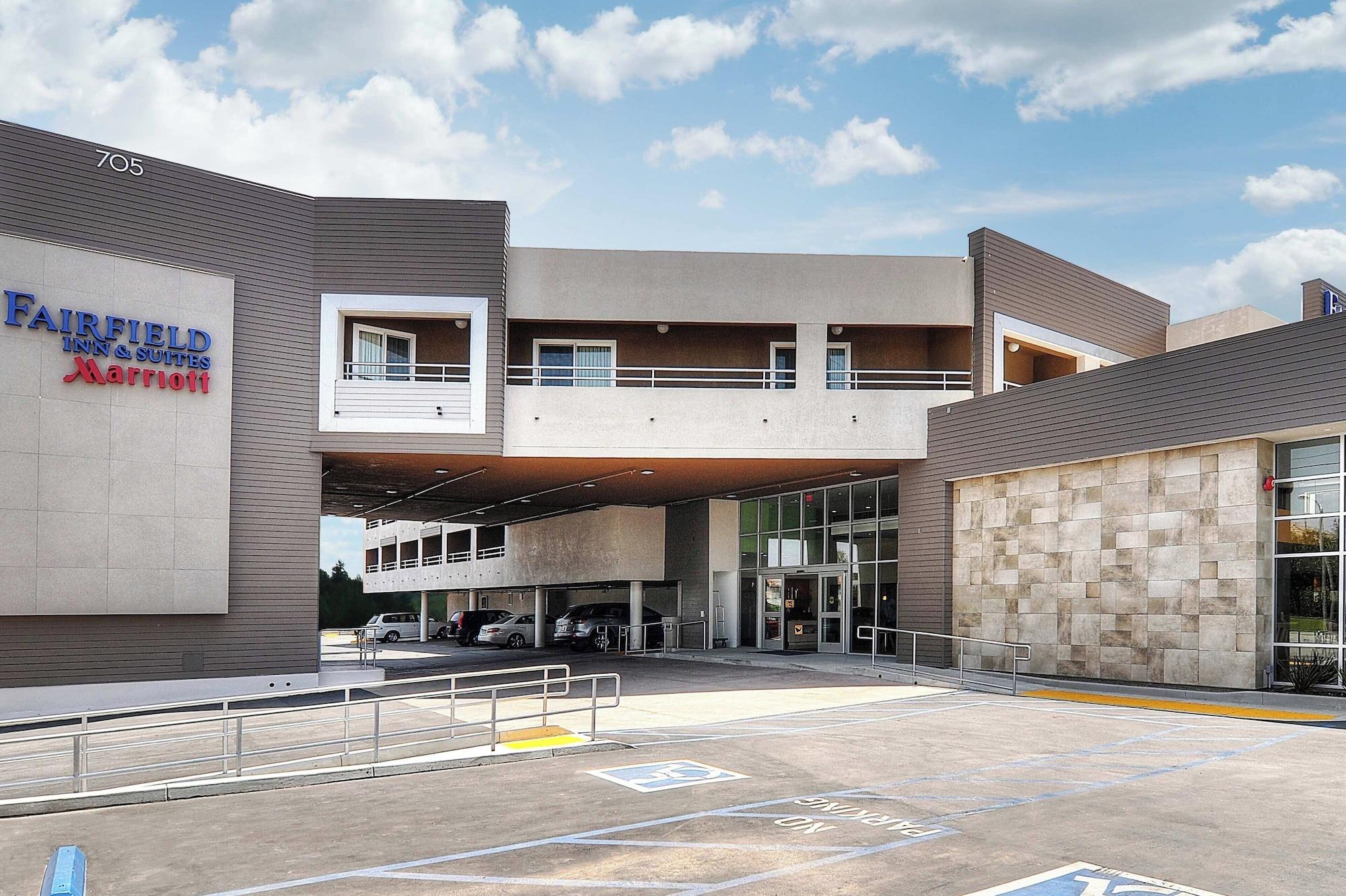 Vista Exterior Fairfield Inn & Suites Los Angeles Rosemead