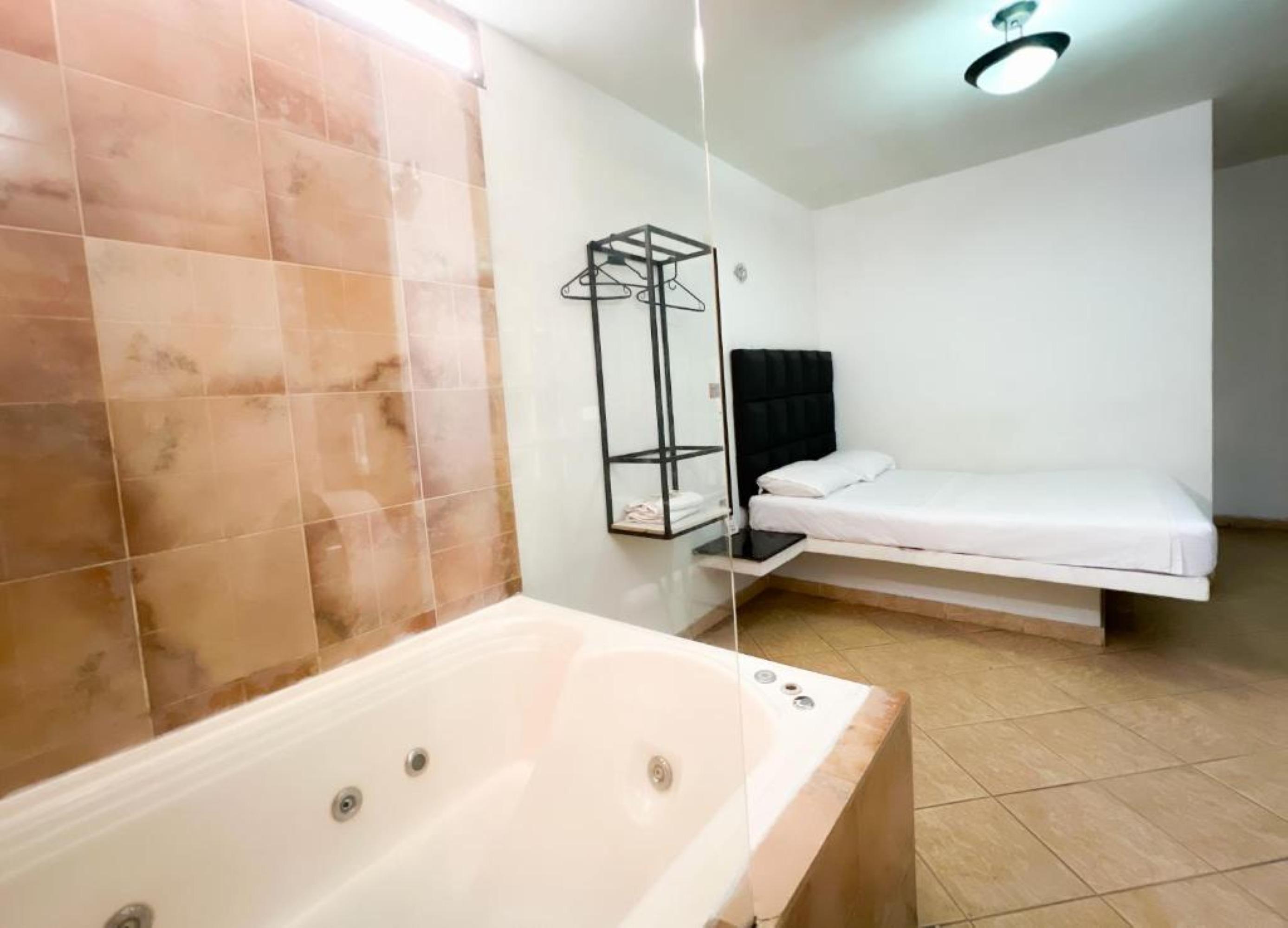Set de Habitación Natural Hotel