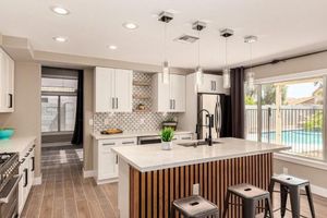 Alquiler Vacacional - Modern 4BR Escape w Private Pool, 3 mi to state farm stadium, dining & shopping!