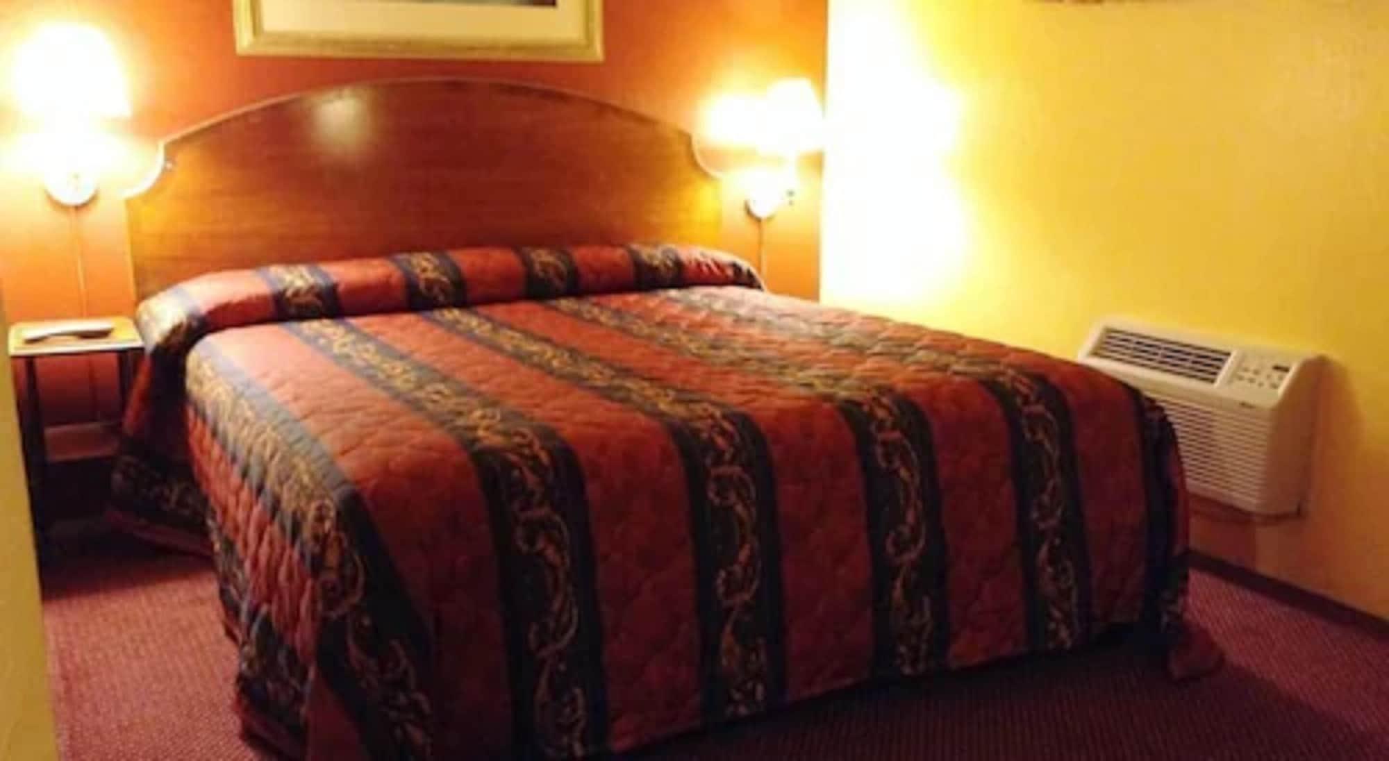 Varios Oceanside Inn and Suites