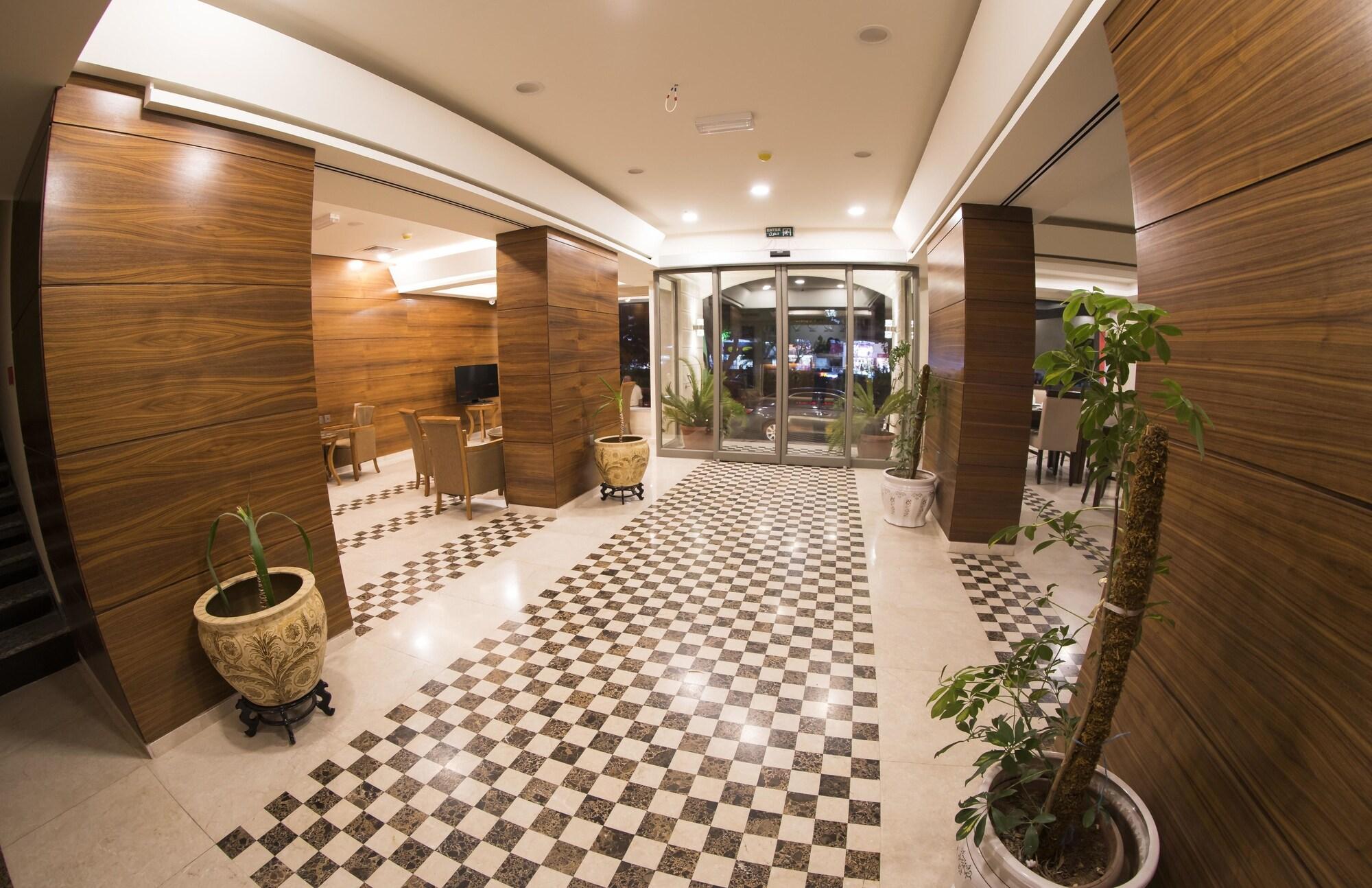 Vista Lobby Dweik Hotel 3
