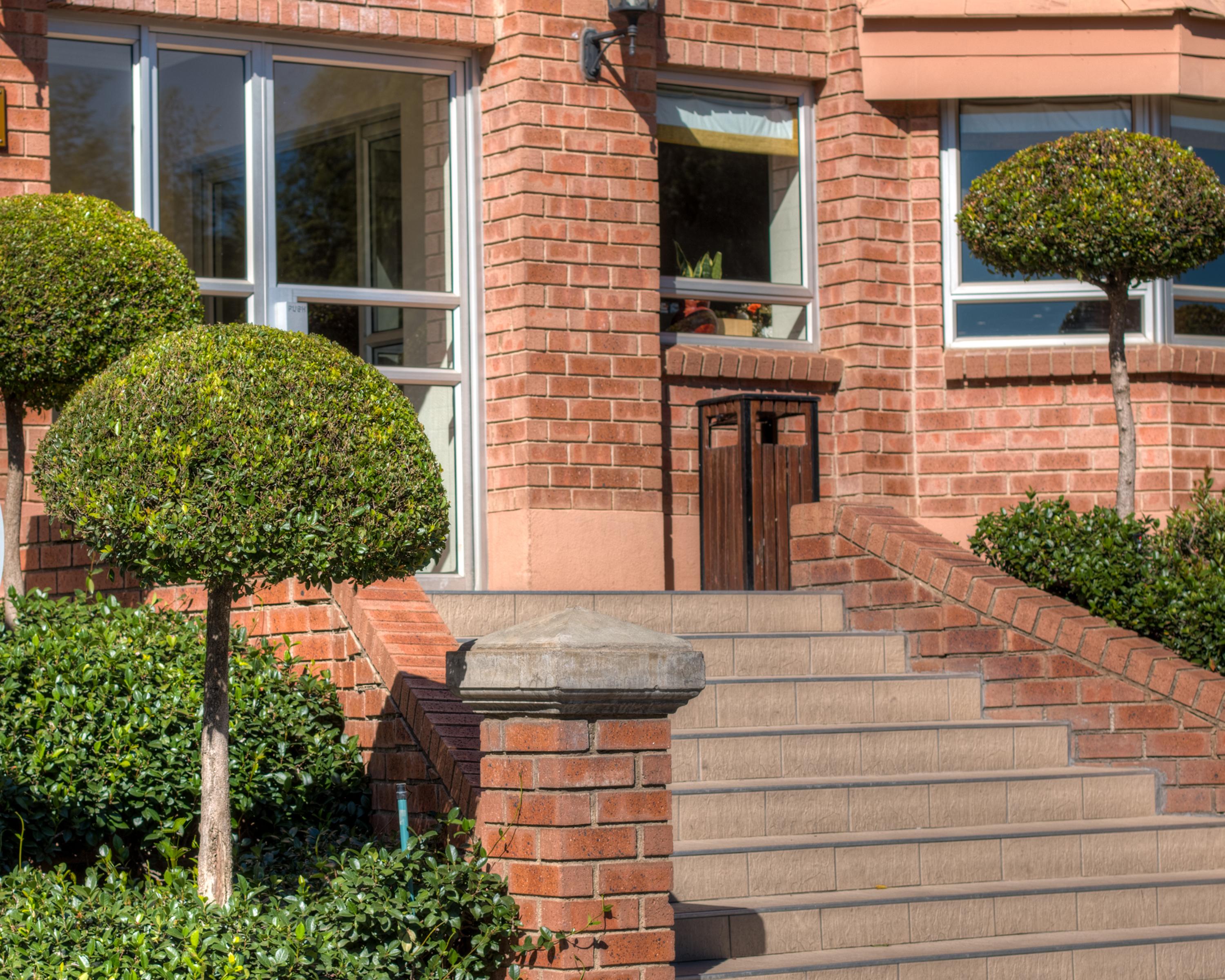 Vista Exterior Road Lodge Rivonia