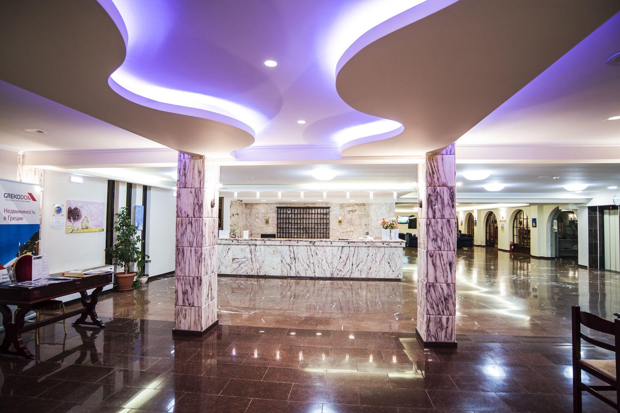 Vista Lobby Magna Graecia