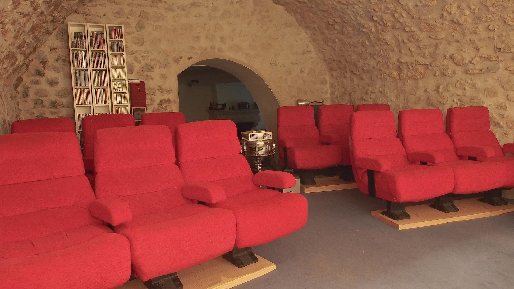 Instalaciones Recreativas A La Maison