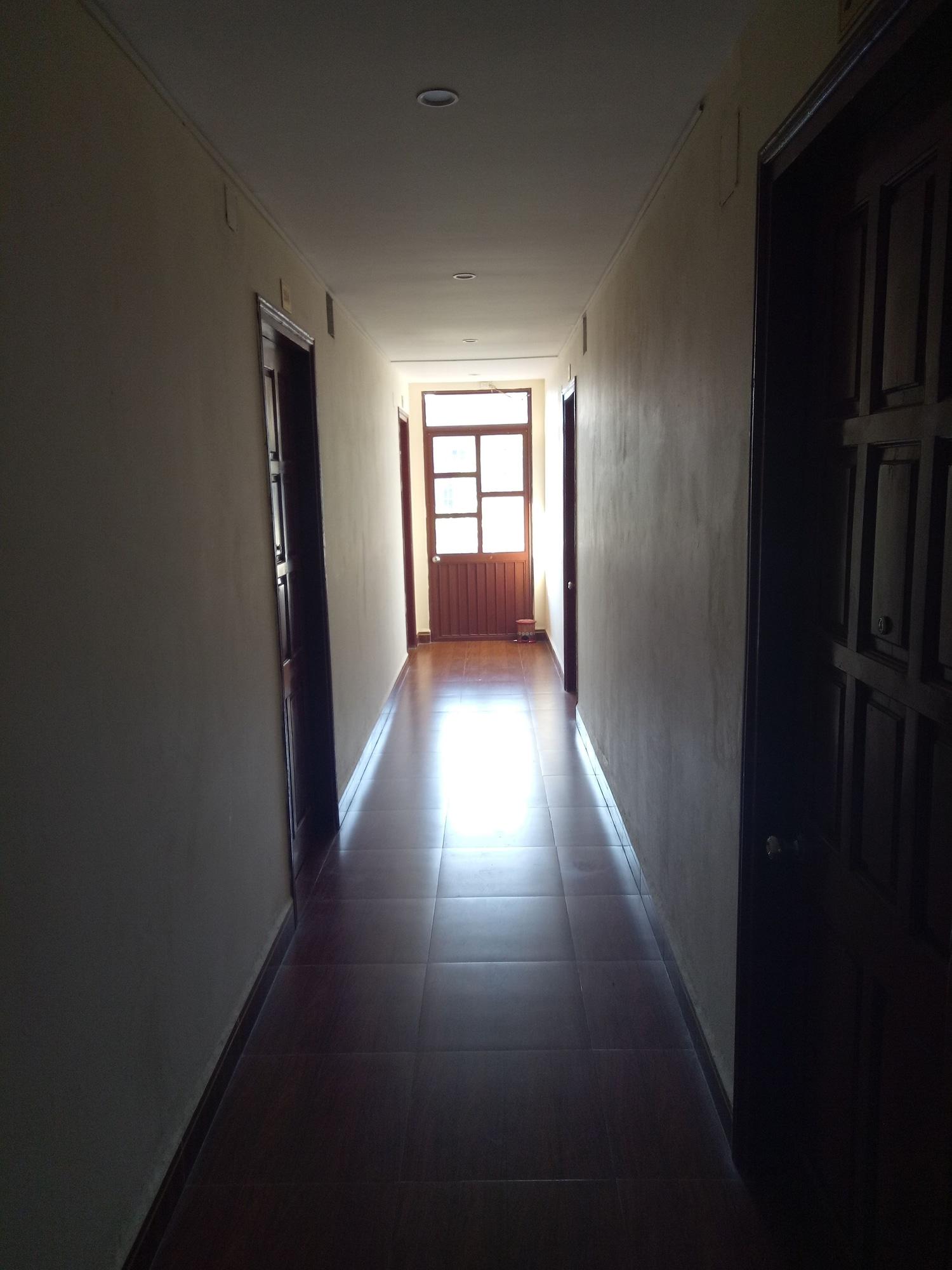 Varios Hoa Sen Hotel