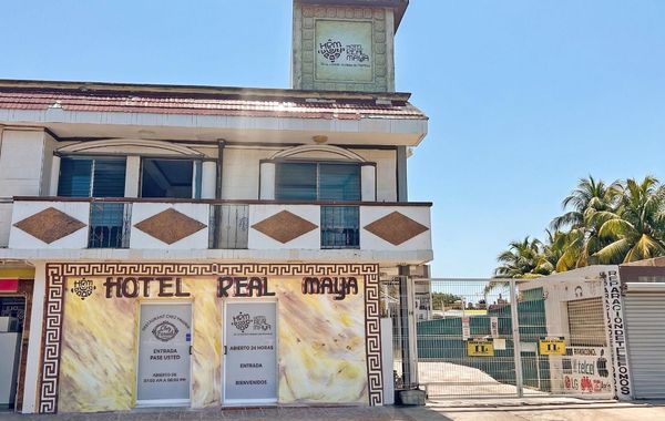 Hotel Real Maya - Hoteles cerca de La Laguna de Bacalar