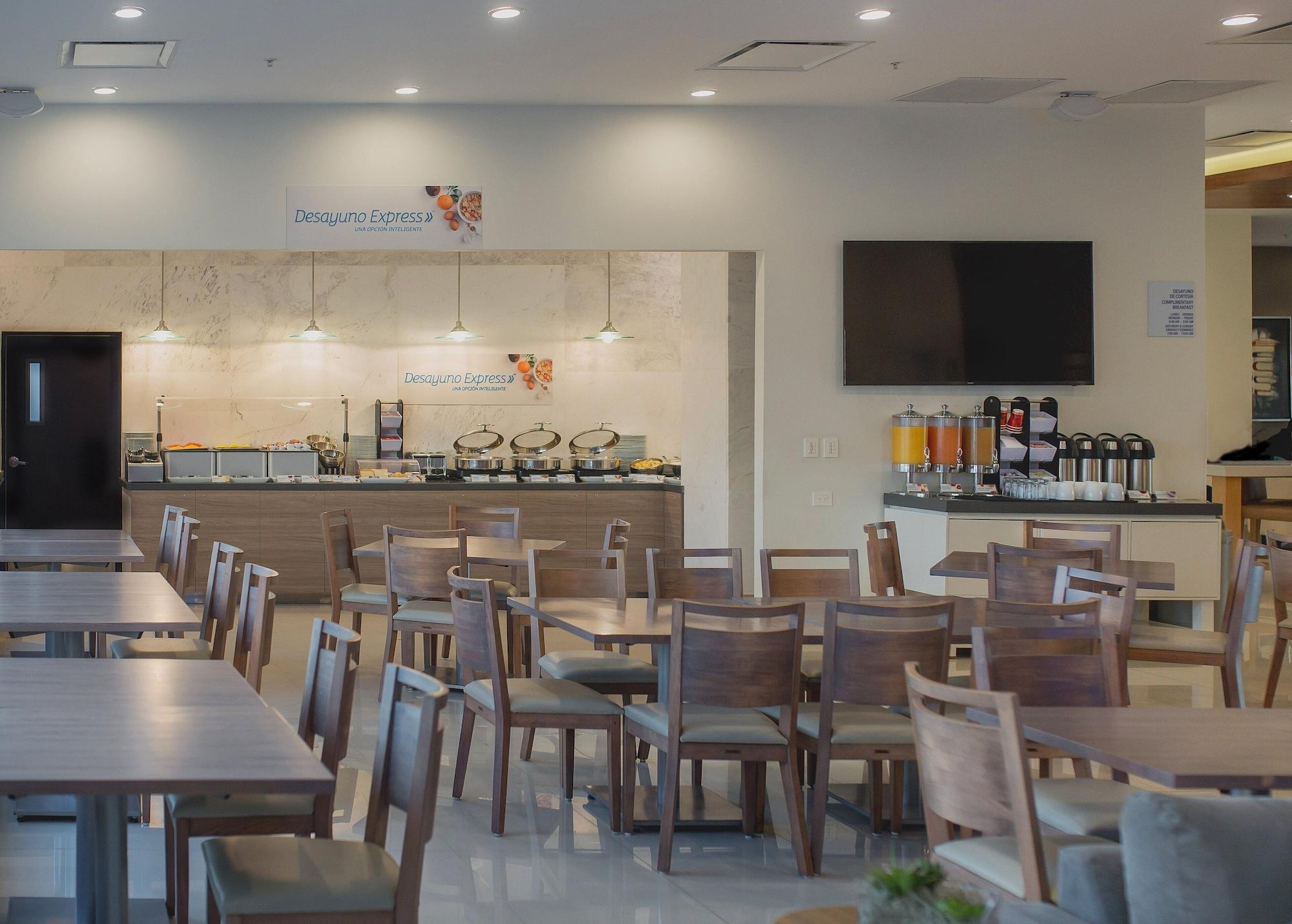 Restaurant Holiday Inn Express & Suites Silao Aeropuerto - Terminal by IHG