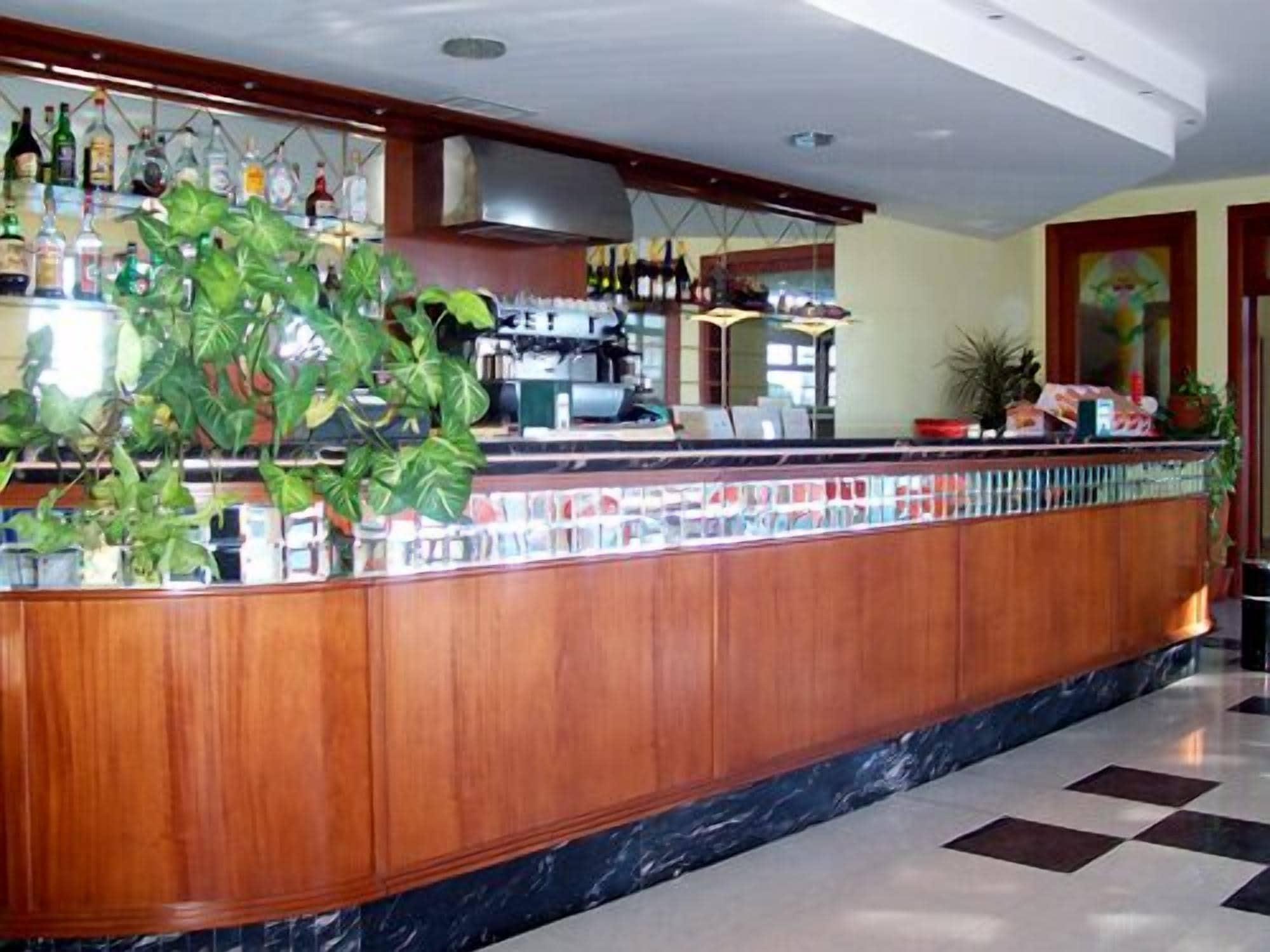 Bar/Salón Hotel Castelmonardo