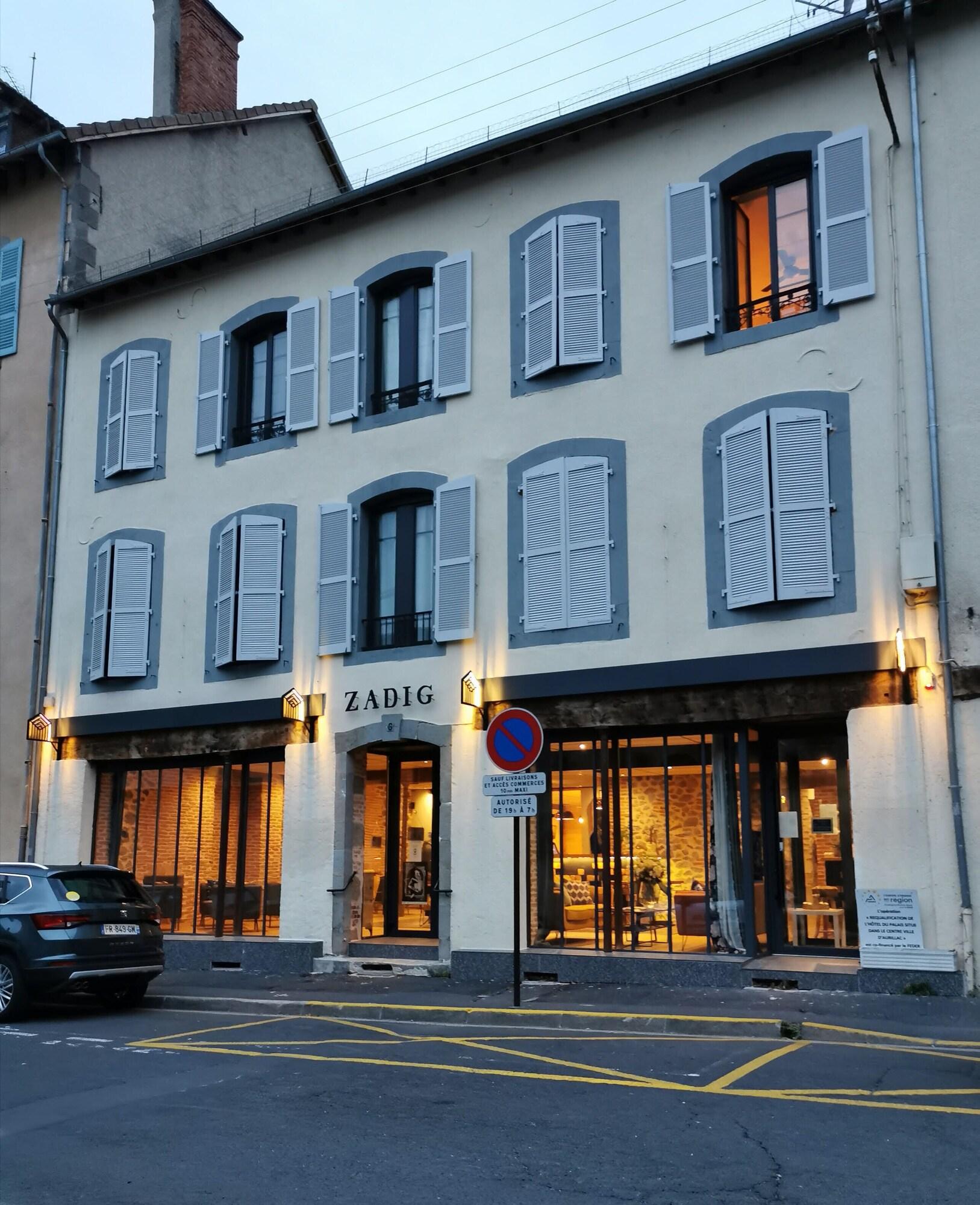 Vista Exterior Hotel Zadig