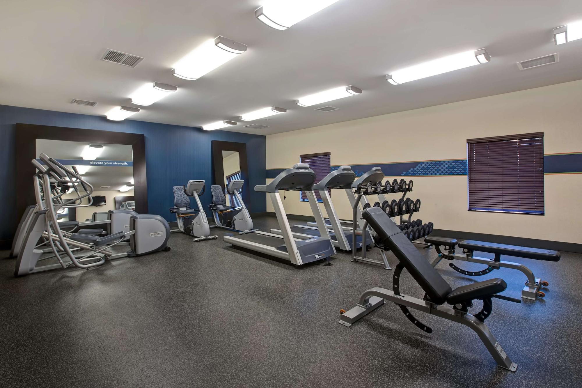 Gimnasio Hampton Inn DeKalb, IL