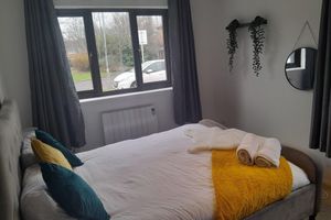 Alquiler Vacacional - Impeccable 2-bed Apartment in Grays, London