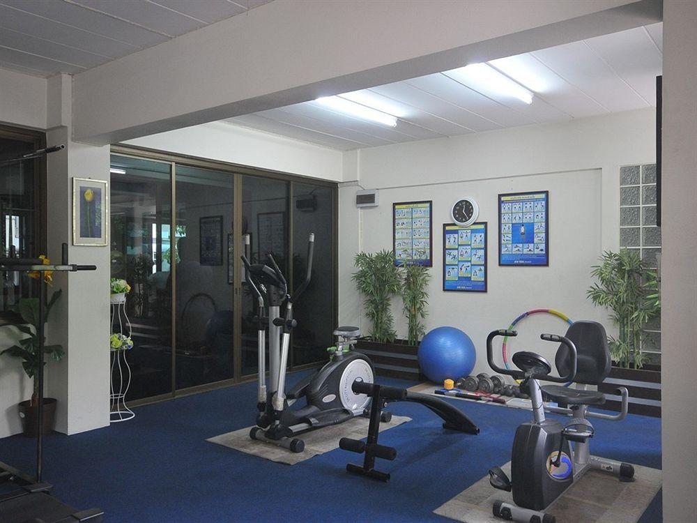 Gimnasio P Park Residence Charansanitwong