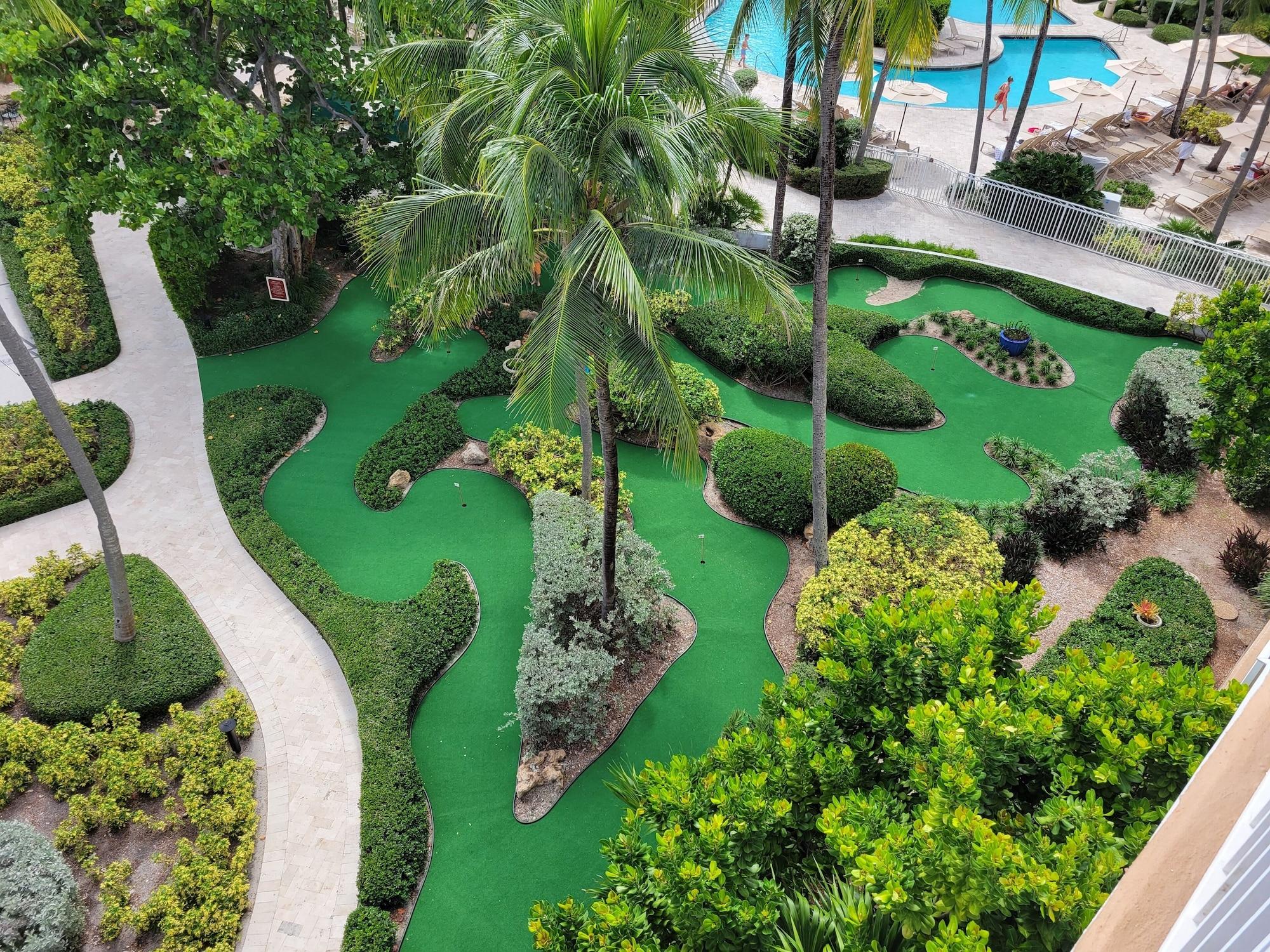 Campo de Golf Lago Mar Beach Resort & Club