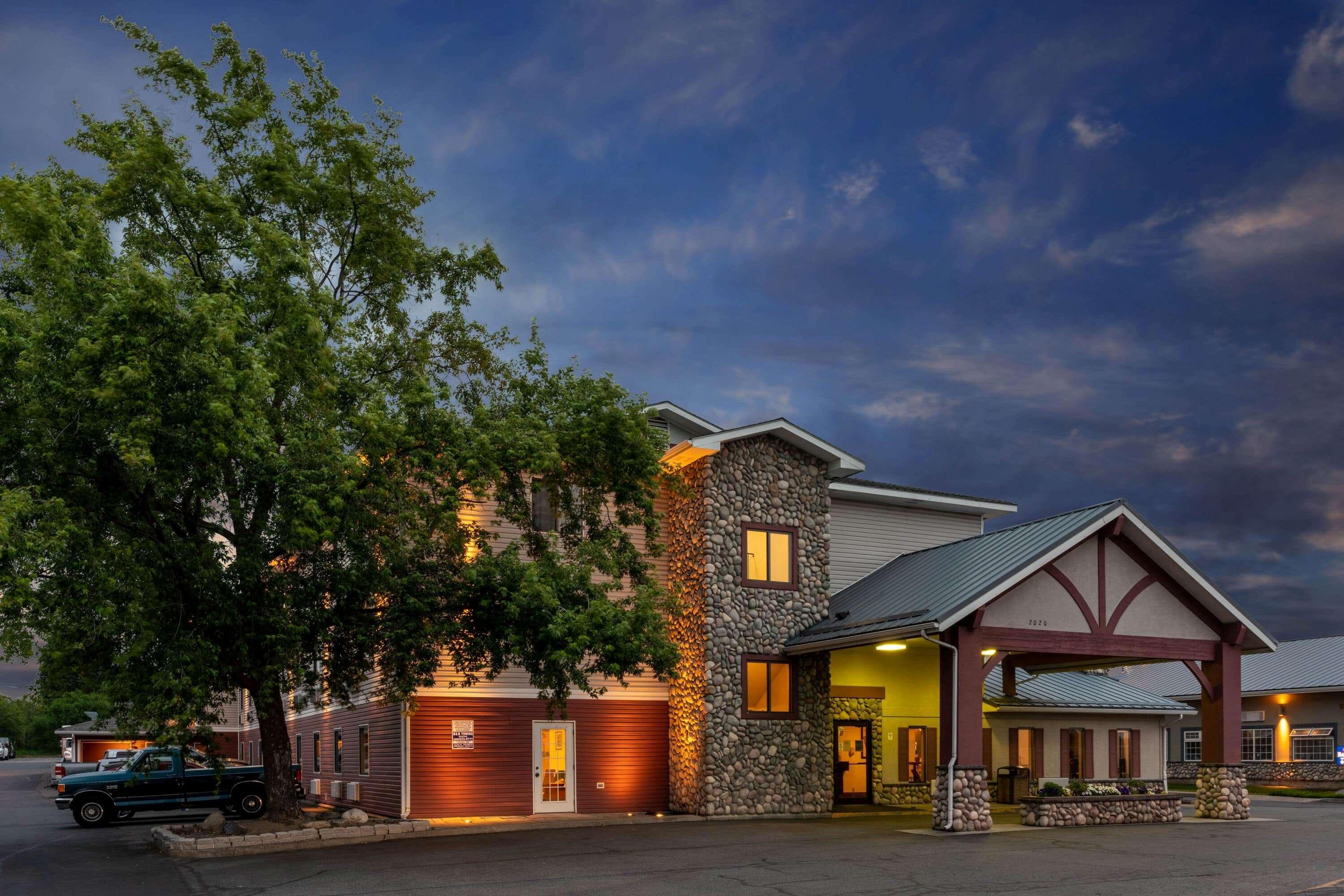 Vista Exterior Super 8 by Wyndham Spokane Valley