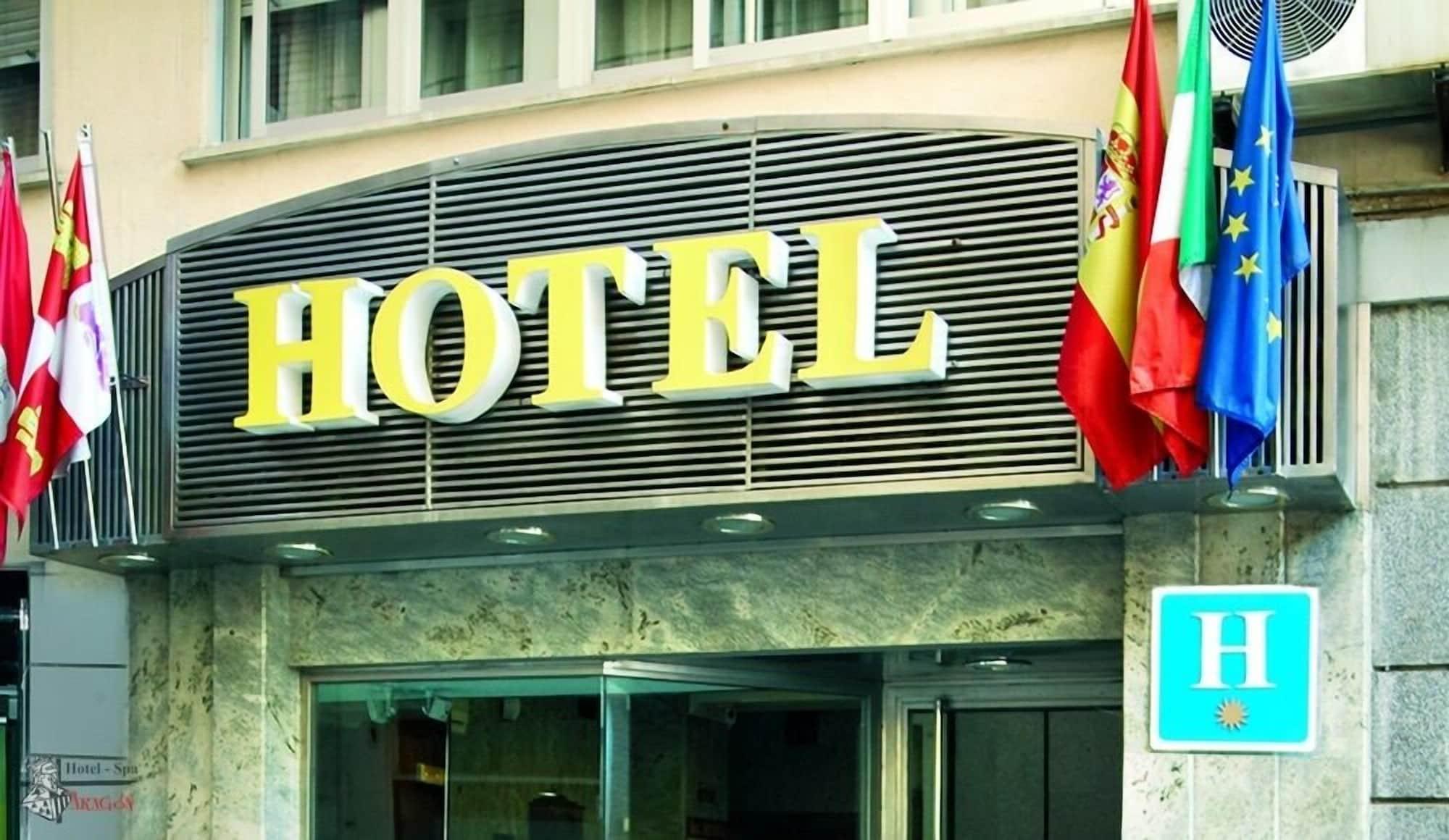 Vista Exterior Hotel Aragon