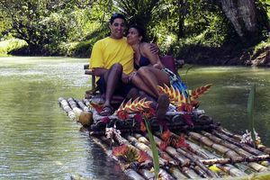 Actividad - Paseo en balsa de bambú por el río Martha Brae