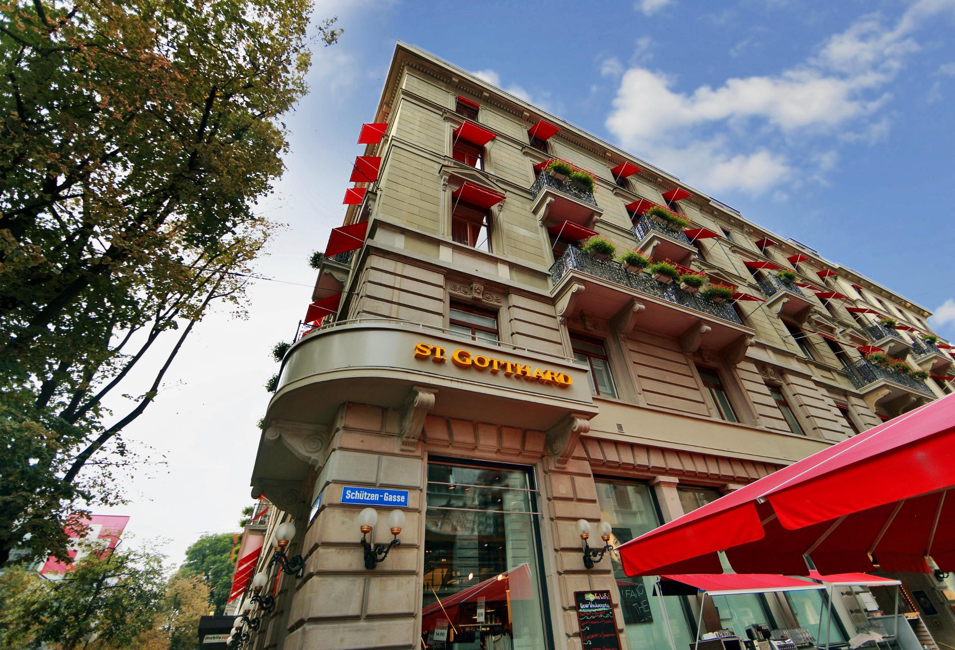 Vista Exterior St Gotthard Hotel