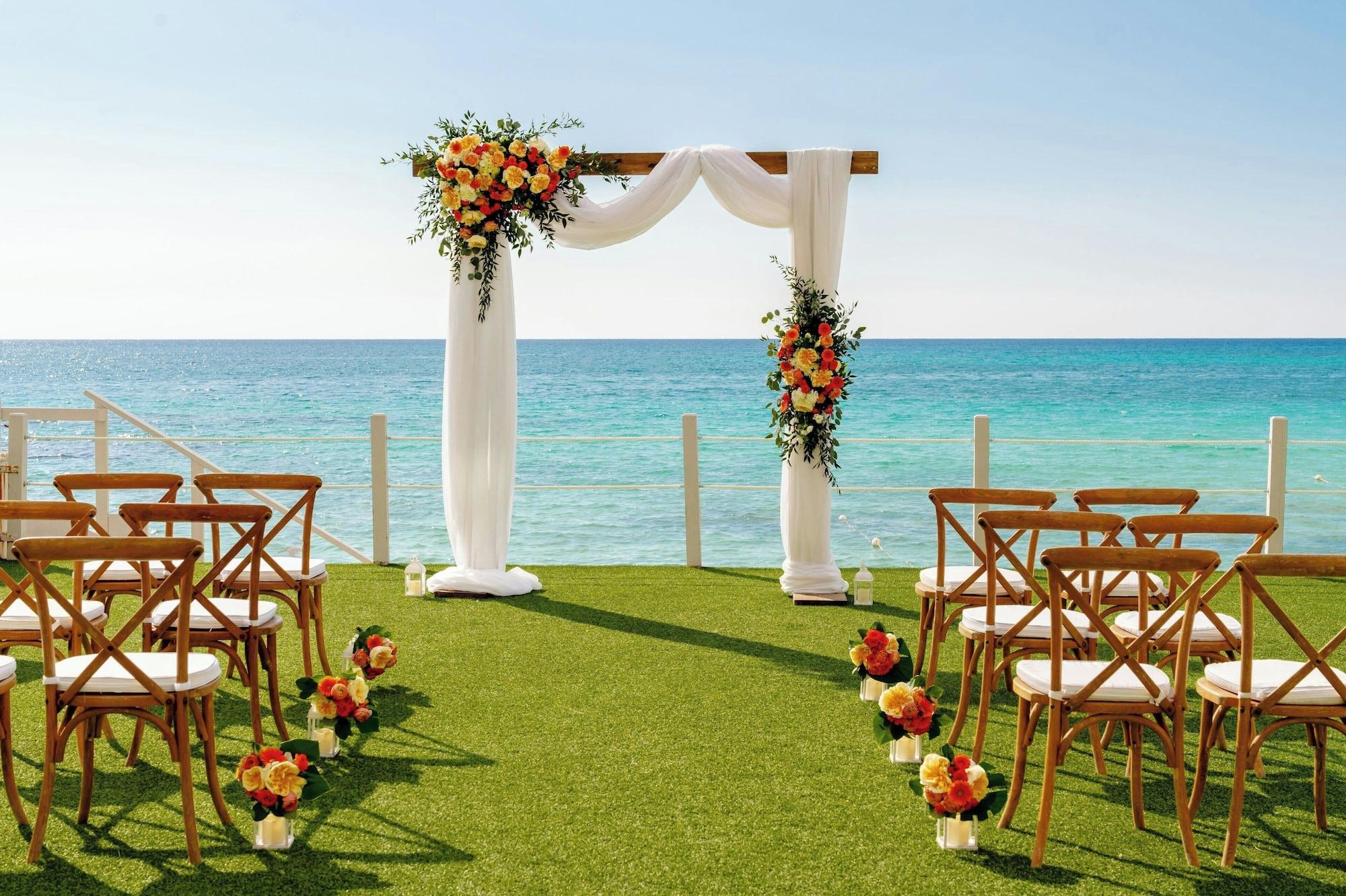 Playa Grand Cayman Marriott Resort